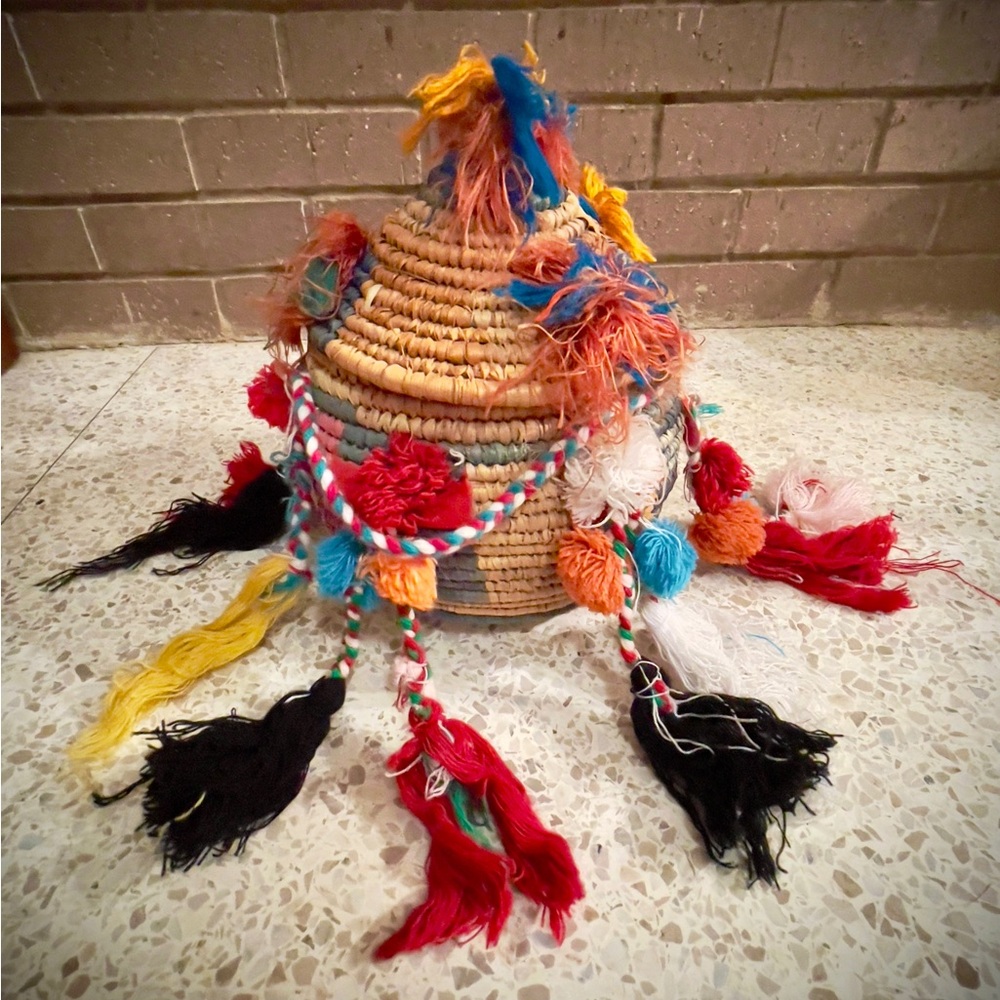Handmade Traditional Woven Decorated Siwan (Egyptian) Lidded basket